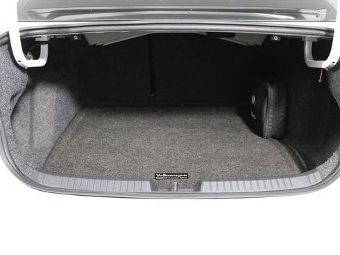 Used 2021 Volkswagen Jetta SEL FWD image 31