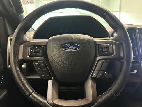 Used 2019 Ford Expedition XLT w/ Equipment Group 201A AWD/4WD image 10