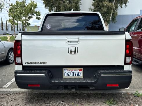 Used 2017 Honda Ridgeline RTL image 6
