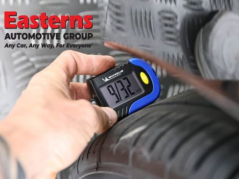 Used 2022 Nissan Maxima SV image 30