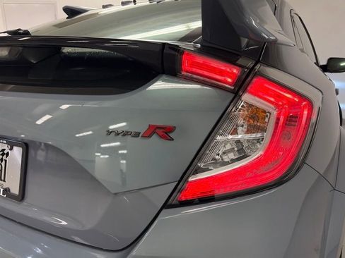 Used 2020 Honda Civic Type R image 9