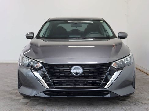 Used 2025 Nissan Sentra S FWD image 2