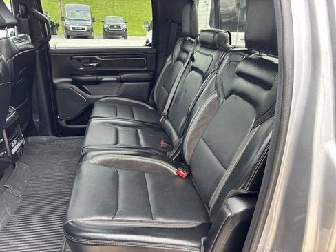 Used 2024 RAM 1500 Laramie AWD/4WD image 19