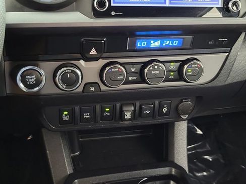 Used 2023 Toyota Tacoma TRD Sport w/ Advanced Technology Package AWD/4WD image 30