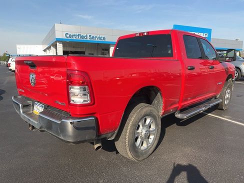 Used 2024 RAM 2500 Big Horn AWD/4WD image 40