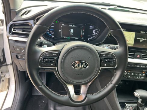 Certified 2020 Kia Niro EX Premium image 12