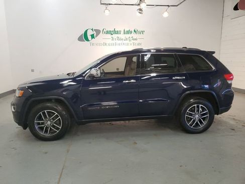 Used 2018 Jeep Grand Cherokee Limited w/ Trailer Tow Group IV image 3