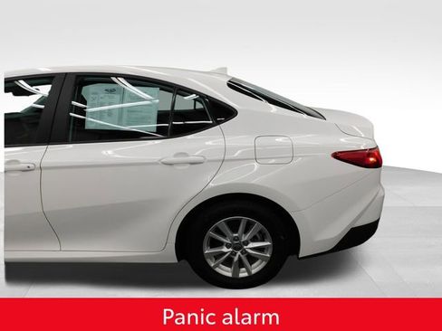 Used 2025 Toyota Camry LE image 16