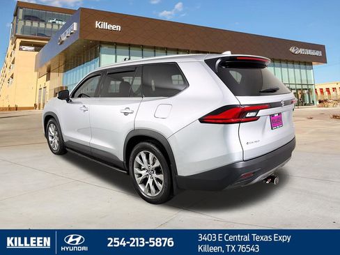 Used 2024 Toyota Grand Highlander AWD Hybrid image 5