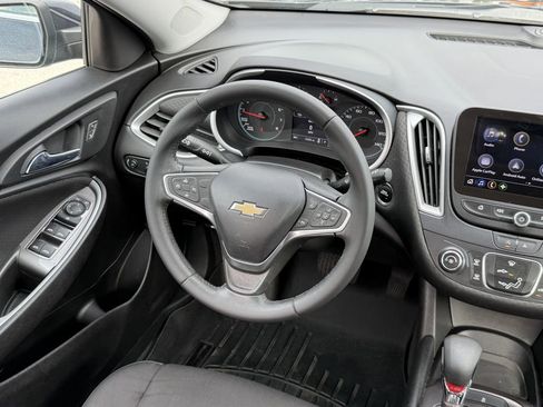 Certified 2022 Chevrolet Malibu RS FWD image 15
