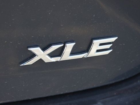 Used 2025 Toyota Camry XLE FWD image 19