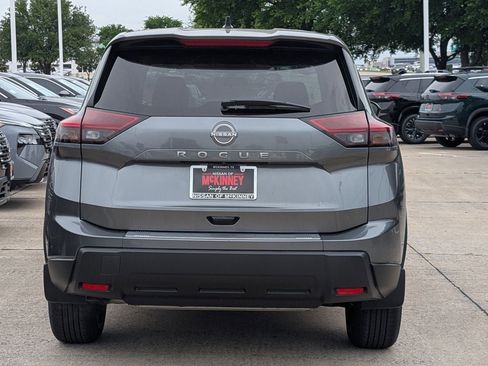 New 2026 Nissan Rogue SV FWD image 5
