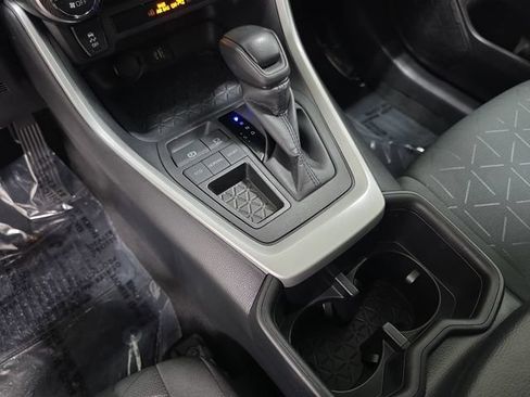 Certified 2024 Toyota RAV4 XLE FWD image 22