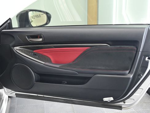 Used 2015 Lexus RC F image 34