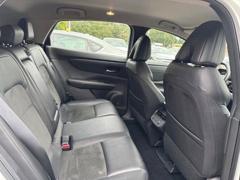 Used 2023 Nissan Ariya FWD image 12