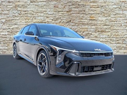 New 2026 Kia K4 GT-Line FWD image 2