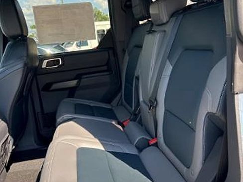 New 2024 Ford Bronco Outer Banks w/ Sasquatch Package AWD/4WD image 39