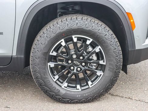 Used 2026 Chevrolet Traverse Z71 w/ Enhanced Driving Package image 9