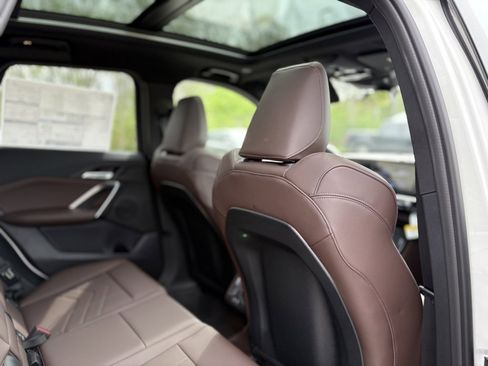 Used 2025 BMW X1 xDrive28i w/ Convenience Package image 22