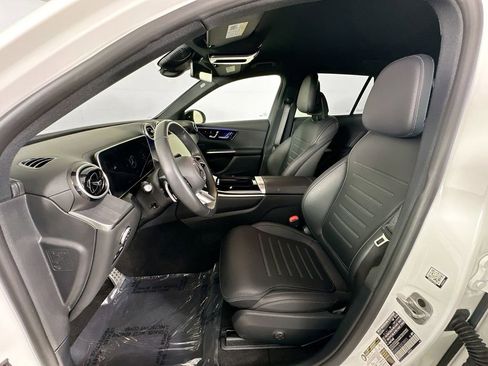 Certified 2025 Mercedes-Benz GLC 300 GLC 300 w/ AMG Line image 19