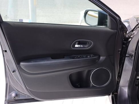 Used 2016 Honda HR-V EX image 12