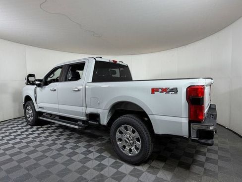 New 2026 Ford F250 Lariat AWD/4WD image 3