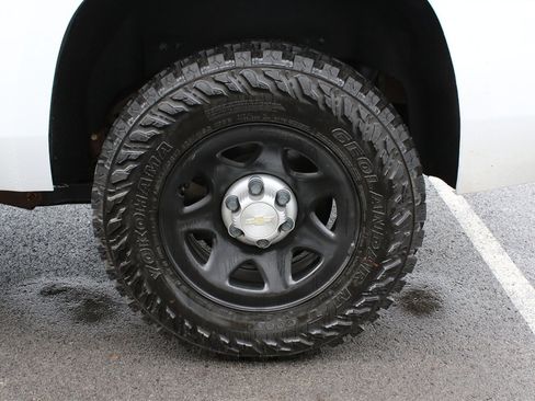 Used 2019 Chevrolet Tahoe 4WD image 38