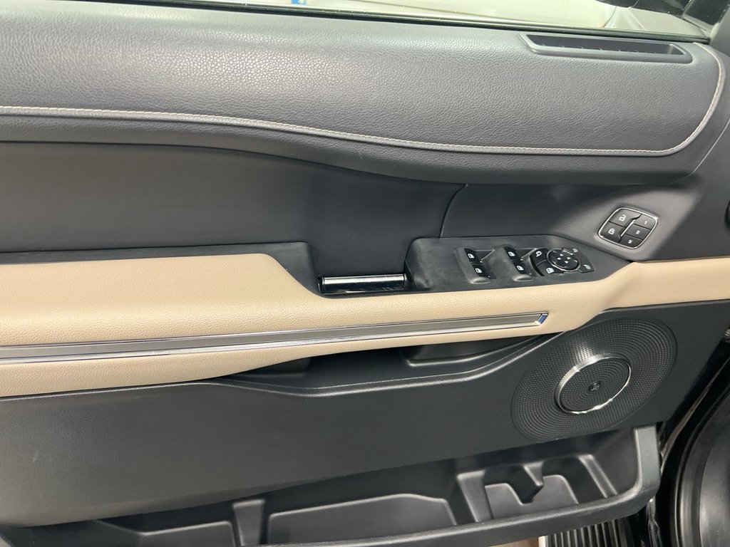 Used 2023 Ford Expedition Limited AWD/4WD image 22