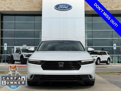 Used 2024 Honda Accord Touring image 2