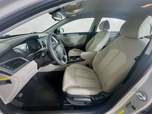 Used 2016 Hyundai Sonata SE FWD image 13