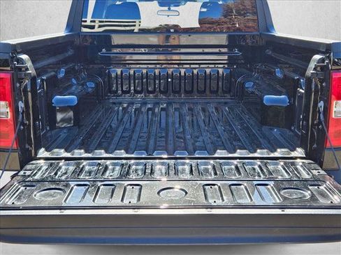 Certified 2025 Ford Maverick XL image 6