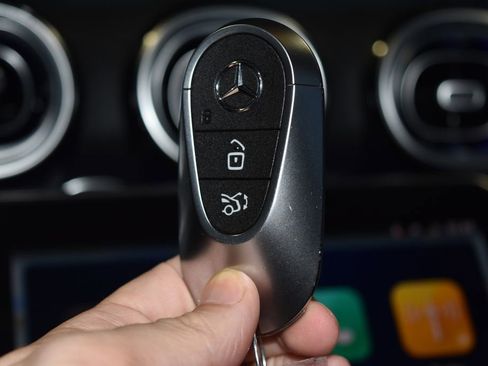 Certified 2024 Mercedes-Benz CLE 300 4MATIC Cabriolet image 16