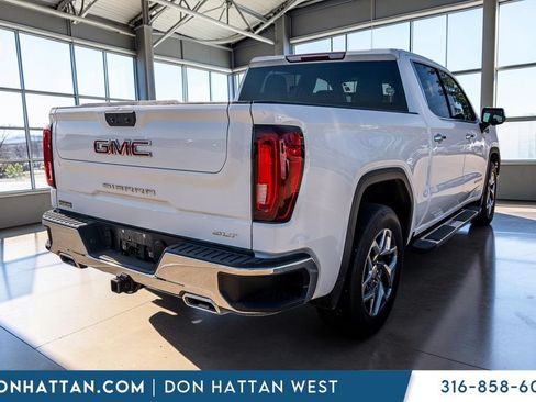 Used 2022 GMC Sierra 1500 SLT AWD/4WD image 30