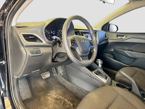 Used 2022 Hyundai Accent SE FWD image 11