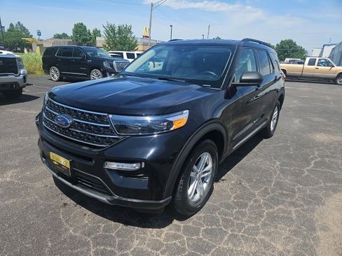 Used 2024 Ford Explorer XLT w/ Equipment Group 202A image 1