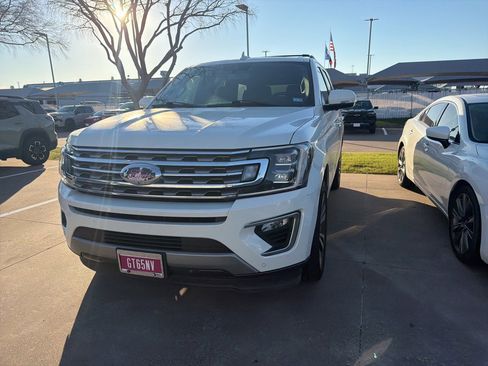 Used 2020 Ford Expedition Limited w/ Equipment Group 302A image 3