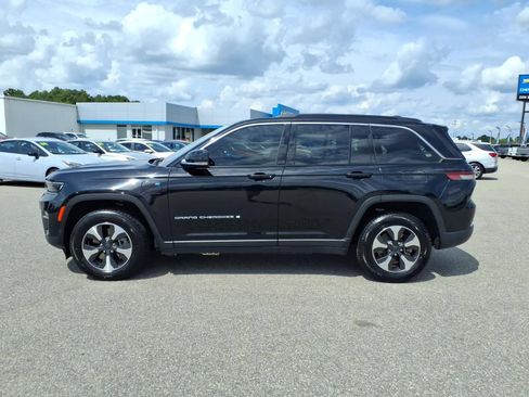 Used 2024 Jeep Grand Cherokee Limited 4xe AWD/4WD image 2