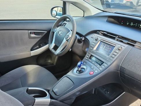Used 2013 Toyota Prius Three w/ Solar Roof Pkg image 12