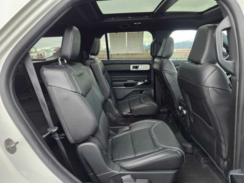 Used 2023 Ford Explorer ST w/ Equipment Group 401A AWD/4WD image 12