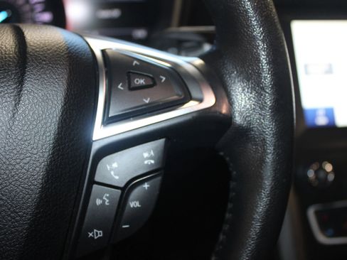 Used 2020 Ford Fusion SEL image 13