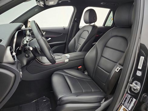 Used 2022 Mercedes-Benz GLC 300 image 13
