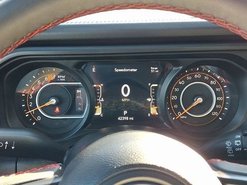 Used 2024 Jeep Wrangler Unlimited Rubicon image 20