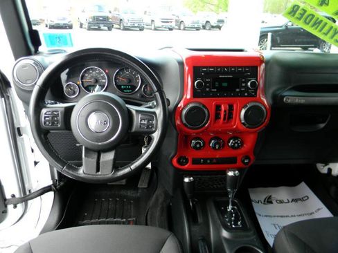 Used 2017 Jeep Wrangler Unlimited Sport w/ Quick Order Package 24S image 17