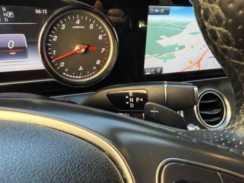Used 2017 Mercedes-Benz E 400 4MATIC Wagon image 55