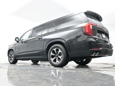 Used 2025 GMC Yukon XL AT4 Ultimate w/ LPO, Floor Liner Package image 33