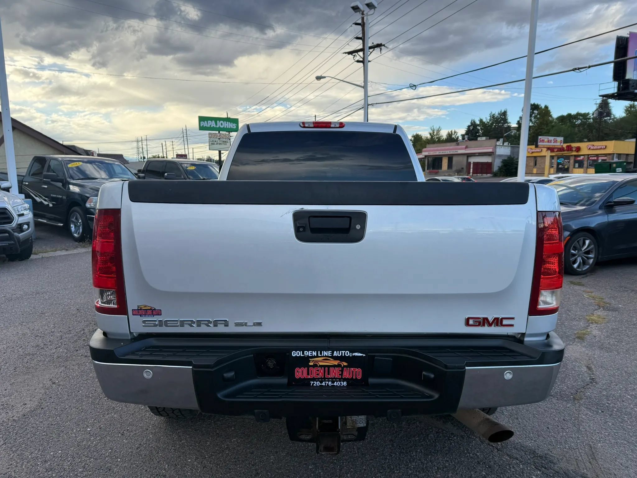 Used 2011 GMC Sierra 2500 SLE w/ SLE Preferred Package AWD/4WD image 7