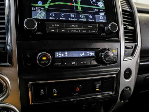Used 2021 Nissan Titan SV w/ SV Convenience Package AWD/4WD image 24