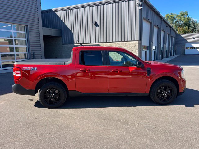 Used 2024 Ford Maverick Lariat w/ FX4 Off-Road Package AWD/4WD image 4