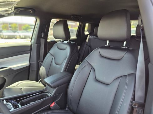 New 2026 Jeep Compass Limited AWD/4WD image 21