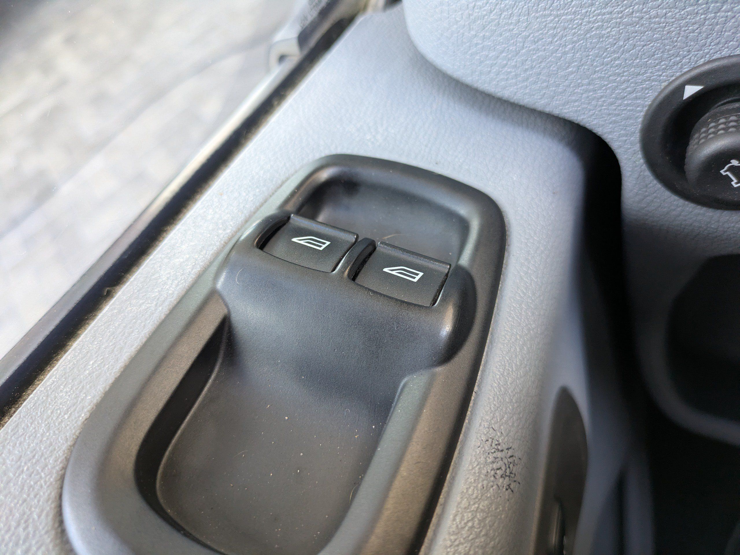 Used 2019 Ford Transit 150 XL RWD image 22